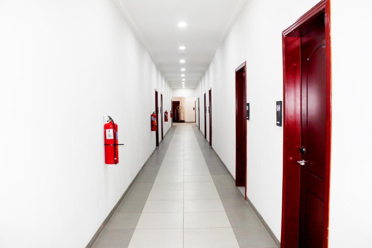 Ixoras Hotel คินชาซา ภายนอก รูปภาพ